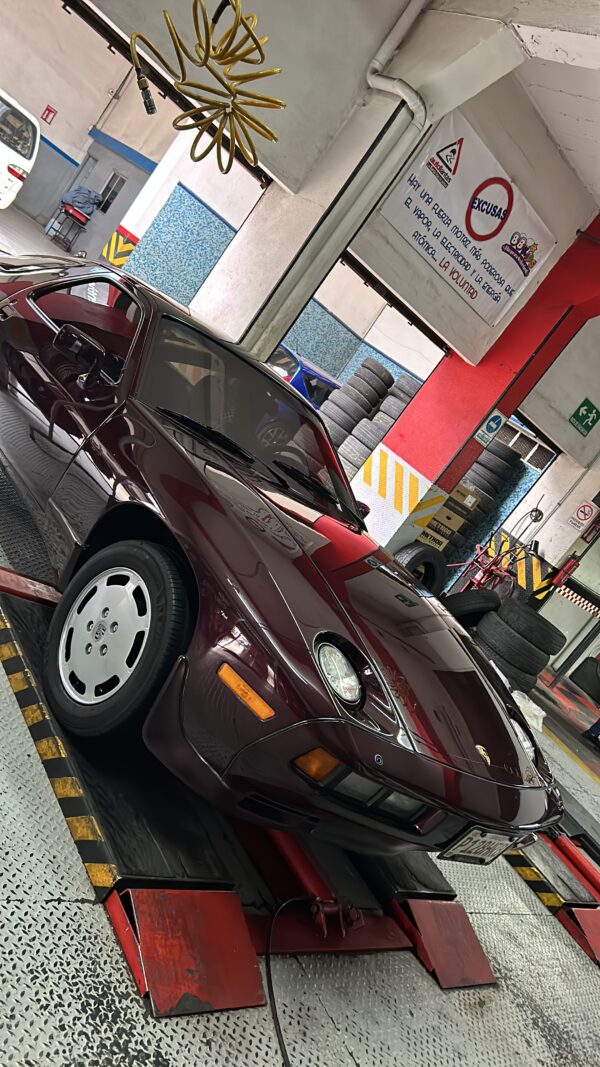 1983 Porsche 928S 4.6L V8