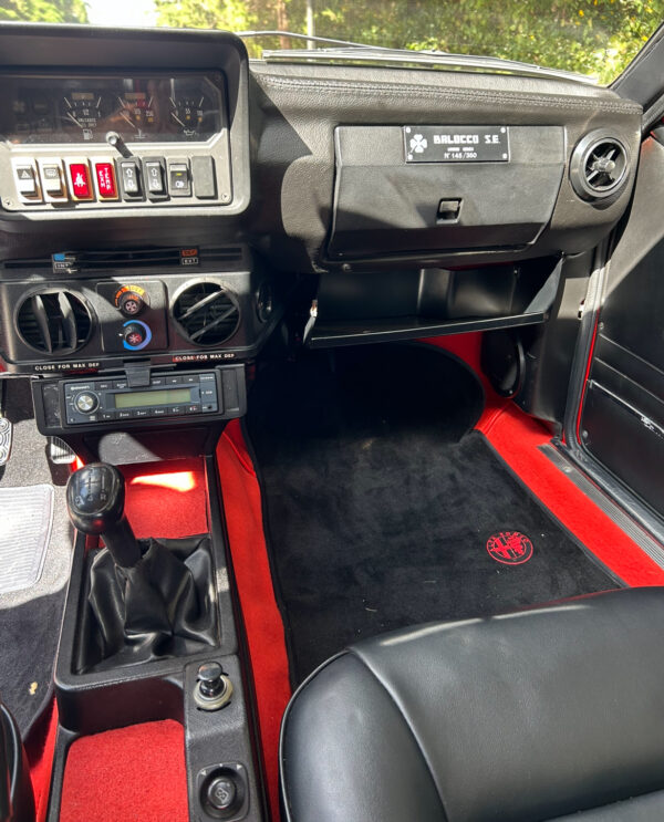 1982 Alfa Romeo GTV6 2.5L edición limitada Balocco SE (numerado) - Imagen 18